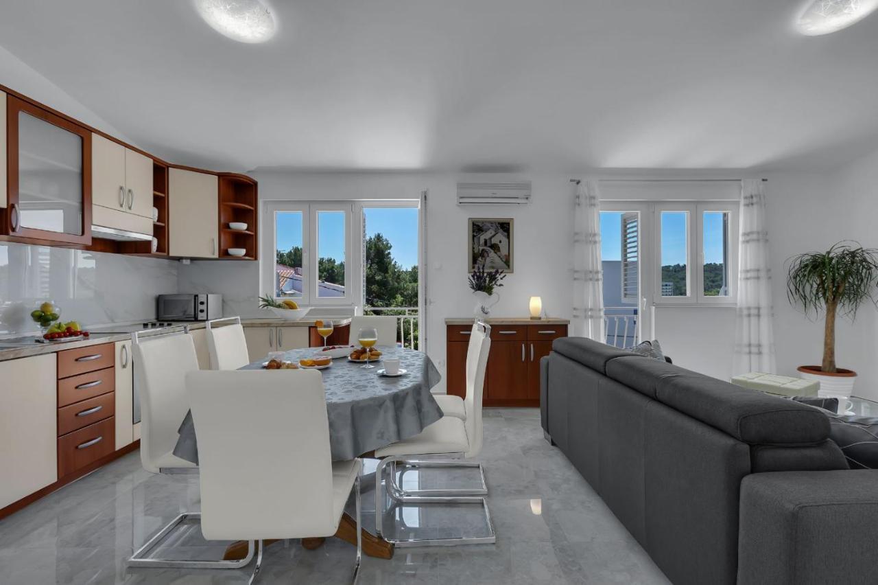 Ana Apartment Makarska Bagian luar foto