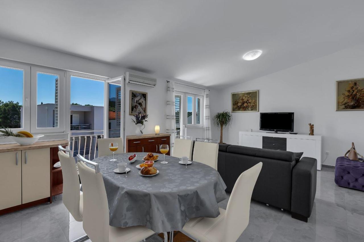 Ana Apartment Makarska Bagian luar foto
